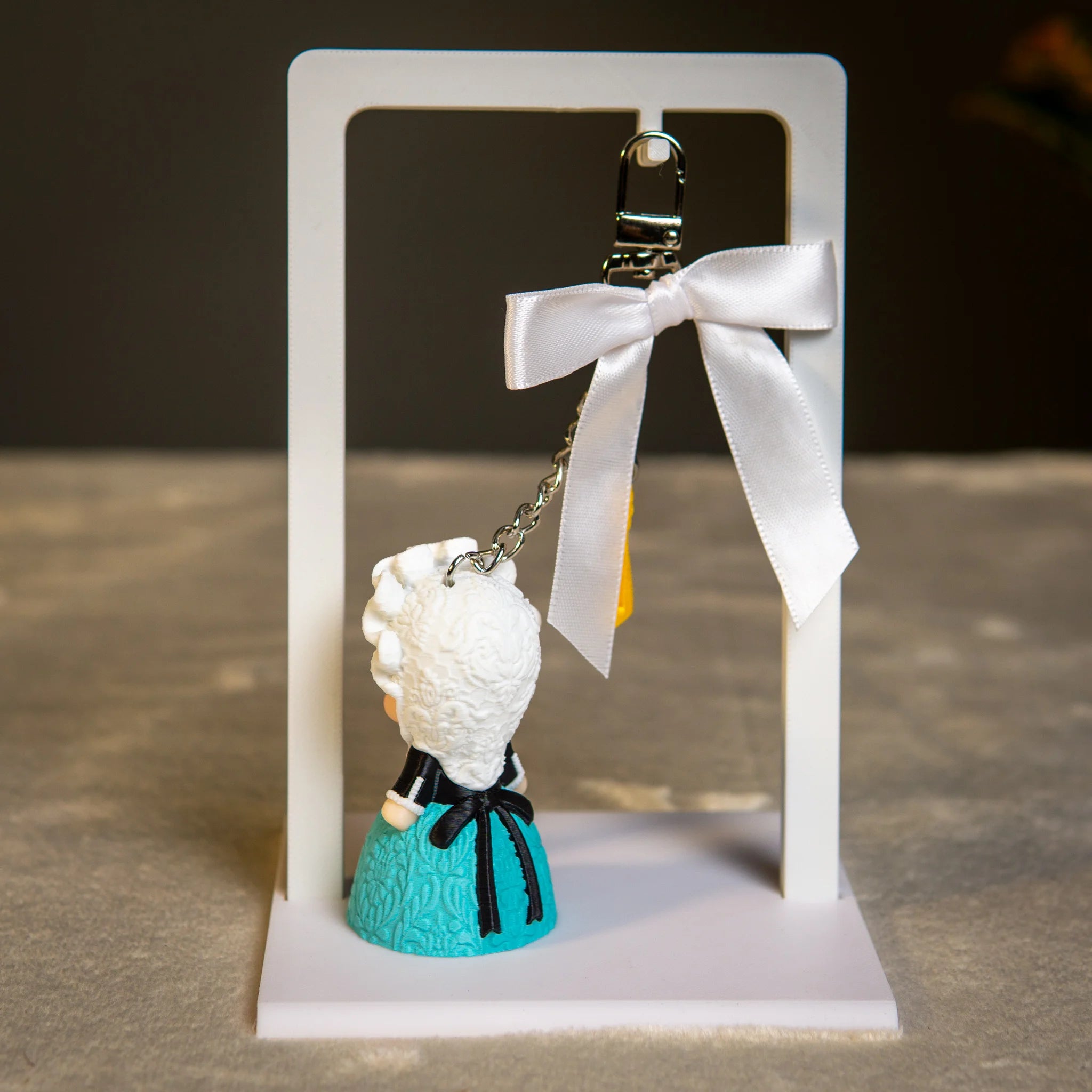Moni Charm Belleza