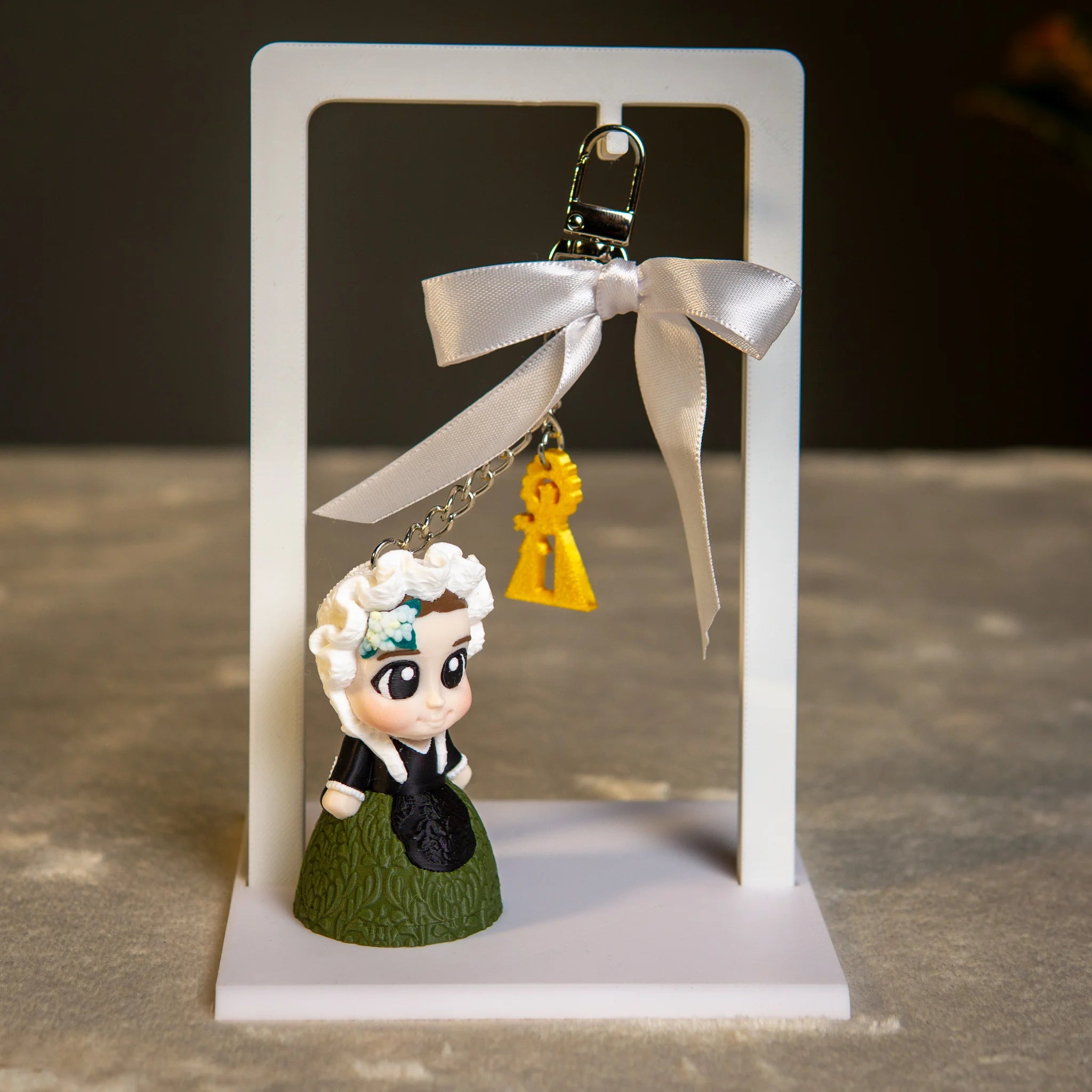 Moni Charm Belleza