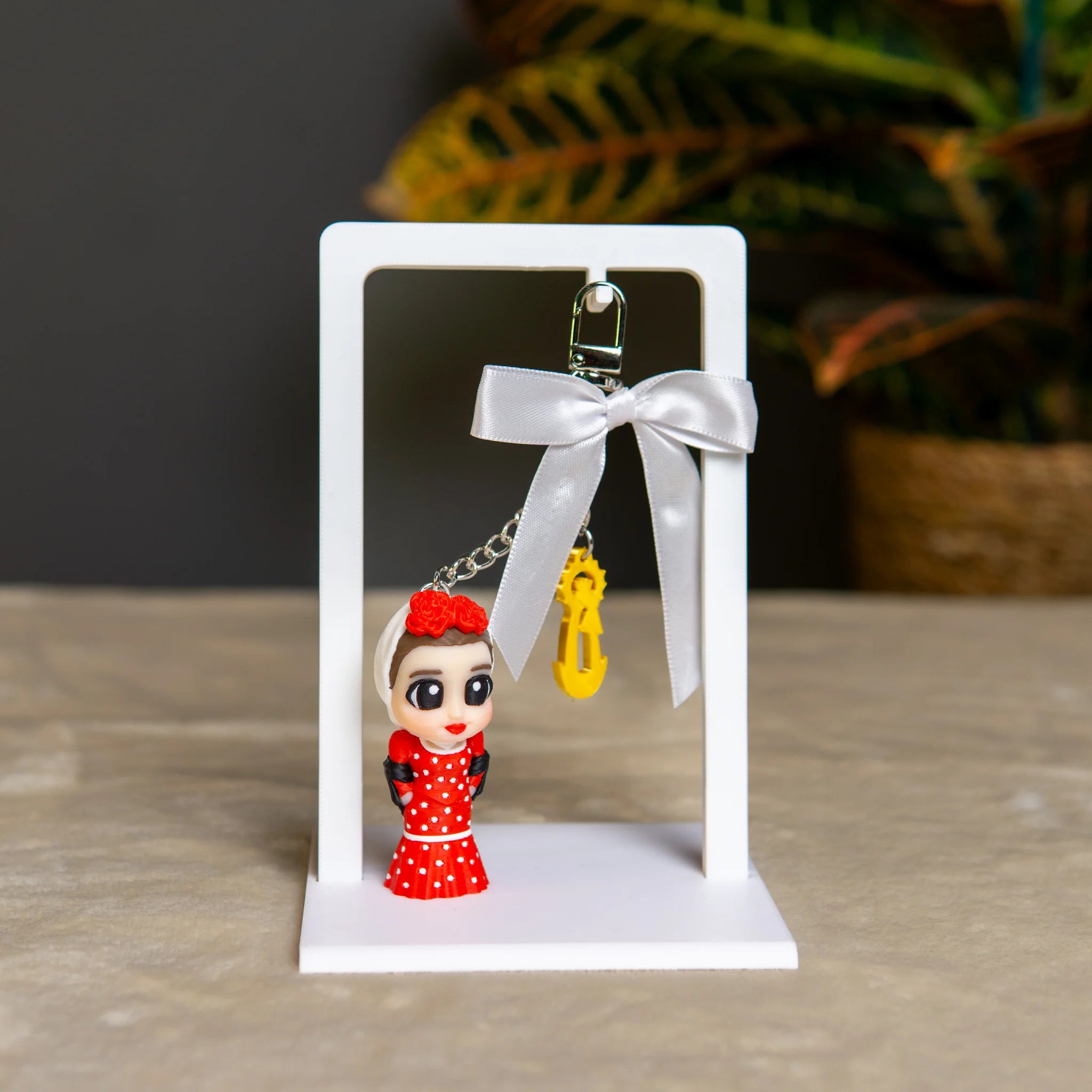 Moni Charm Chulapa