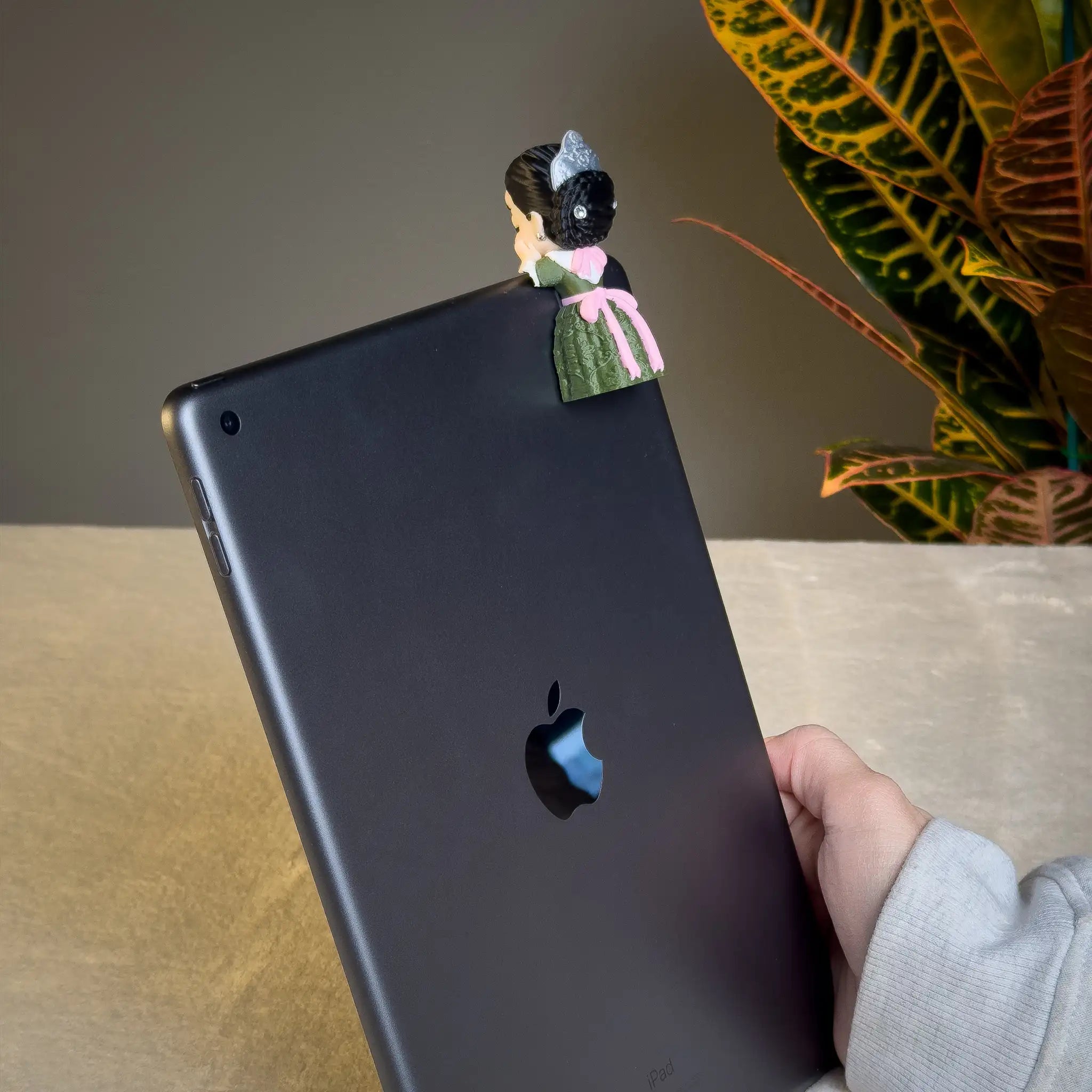 Moni Fallera 1 moño