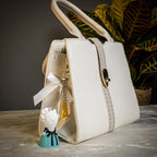 Moni Charm Belleza