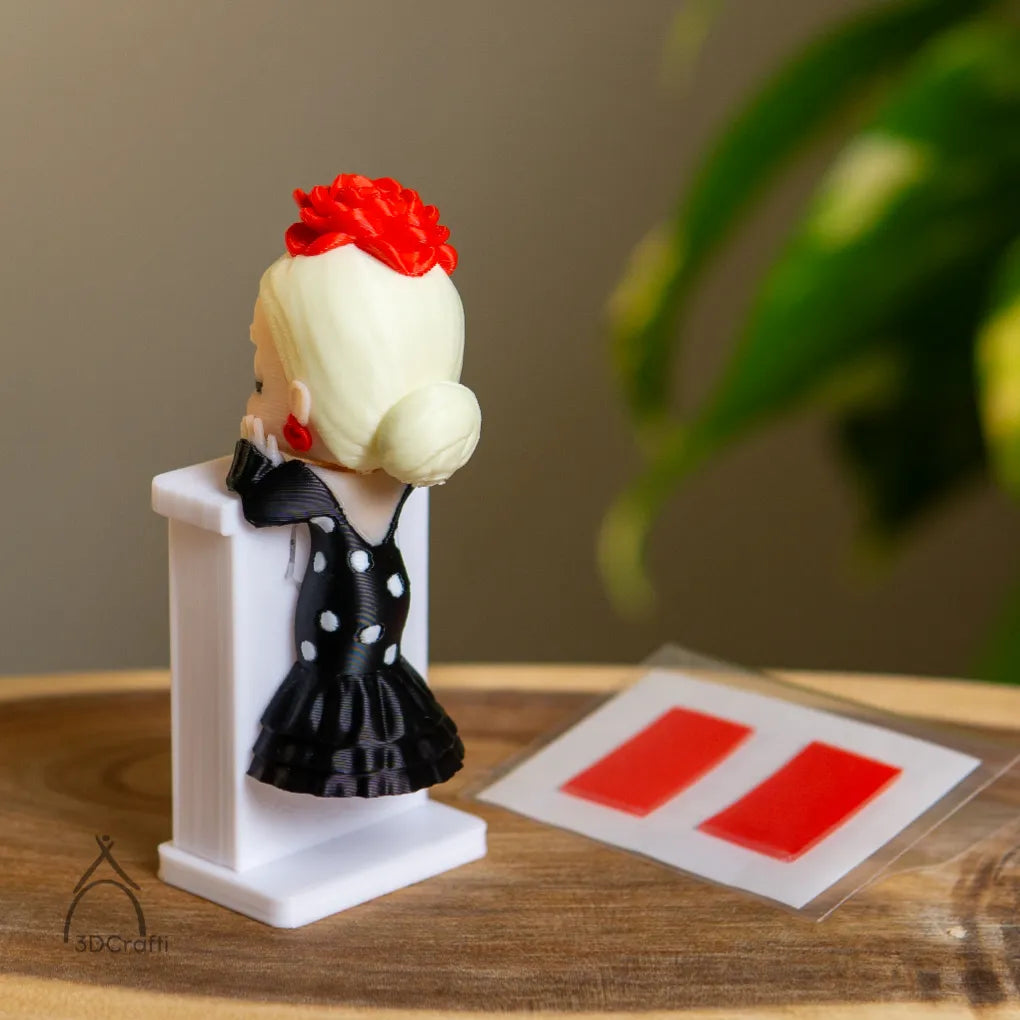 Moni Flamenca ojos abiertos